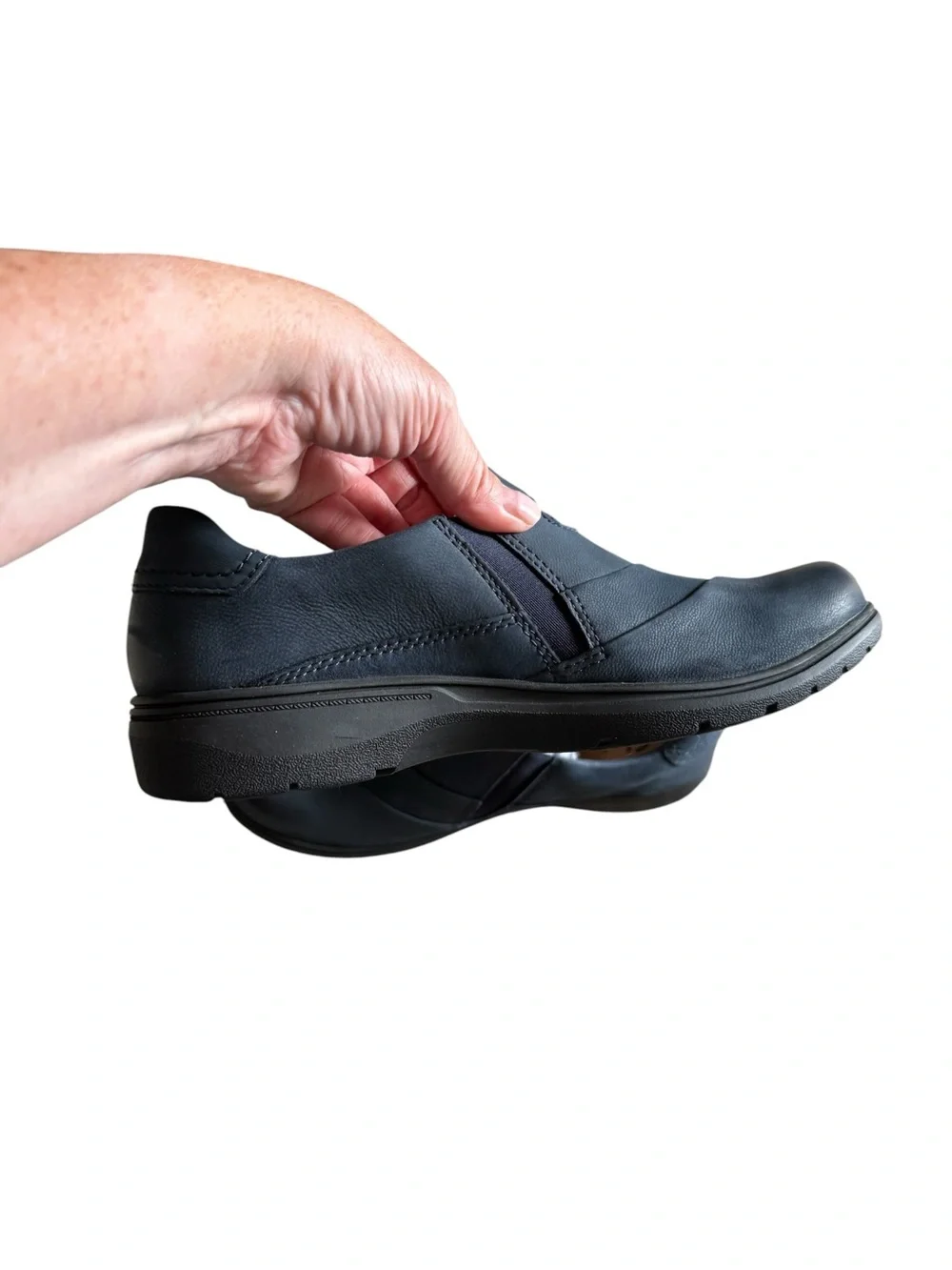 Clarks NIB Carleigh Abby Women's Navy Slip-On Comfort Loafers size 8.5